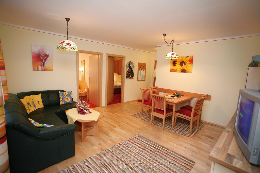 Ritas Alm Apartamento Turracher Hohe Exterior foto